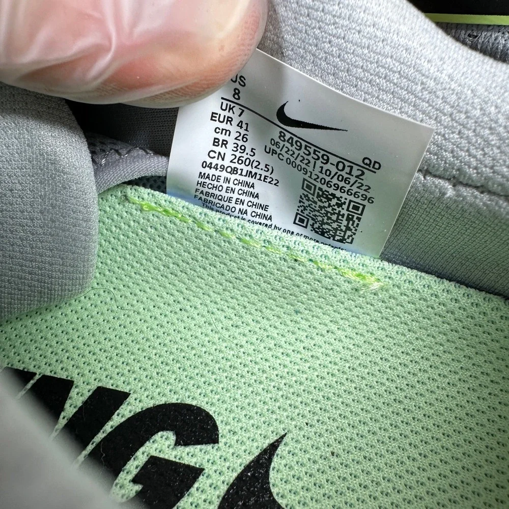 Nike Air Max 2017 Men Shoes Wolf Gray Neon Size 8 849559-012 - Picture 8 of 8